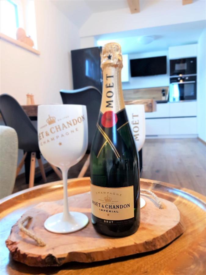 Woodhome - Luxury Mountain Apartment ฮอร์นีมาลาอูปา ภายนอก รูปภาพ