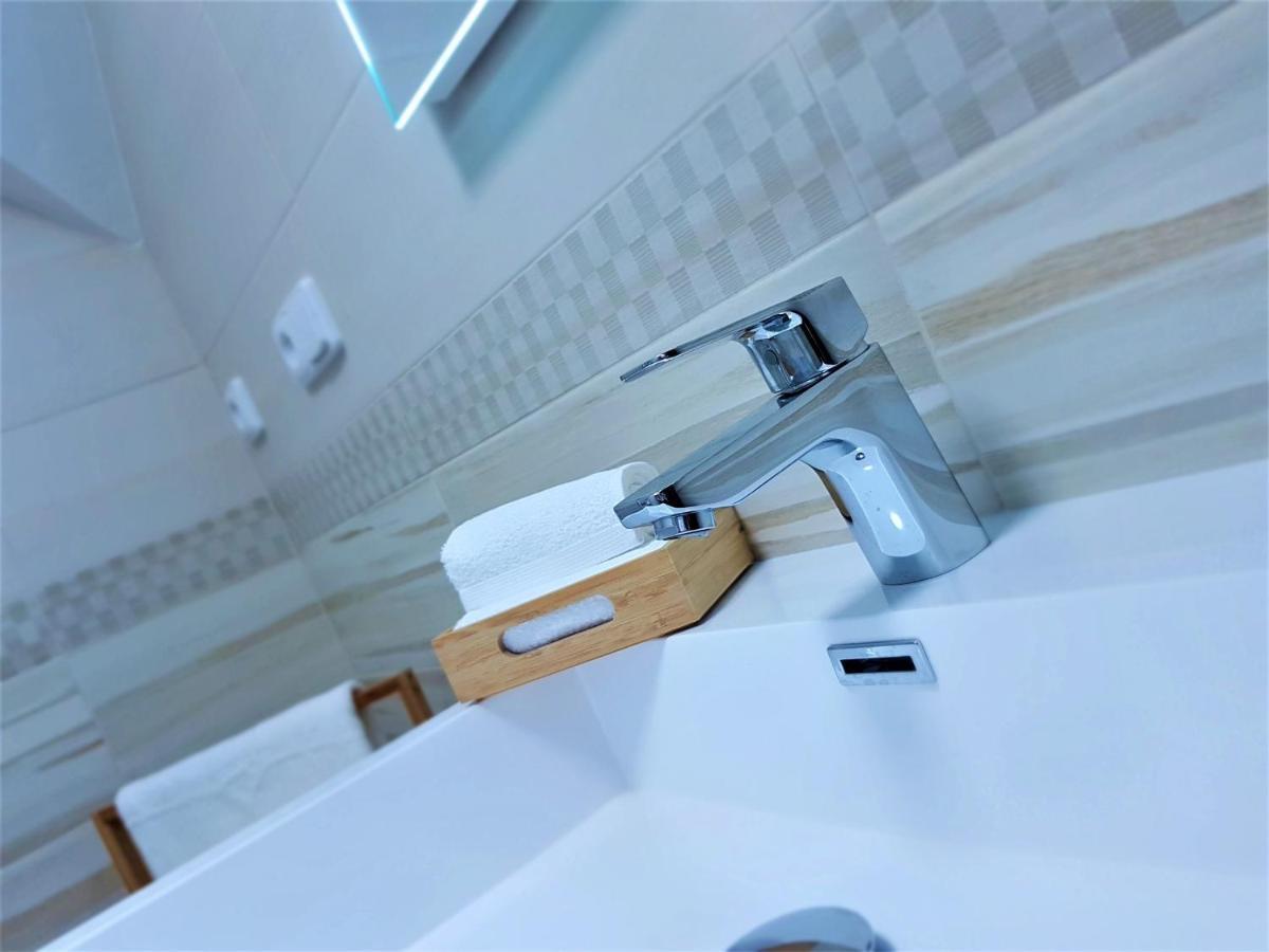 Woodhome - Luxury Mountain Apartment ฮอร์นีมาลาอูปา ภายนอก รูปภาพ