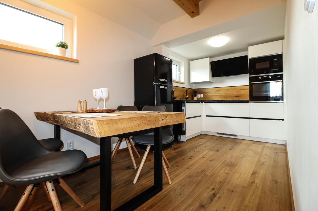 Woodhome - Luxury Mountain Apartment ฮอร์นีมาลาอูปา ภายนอก รูปภาพ