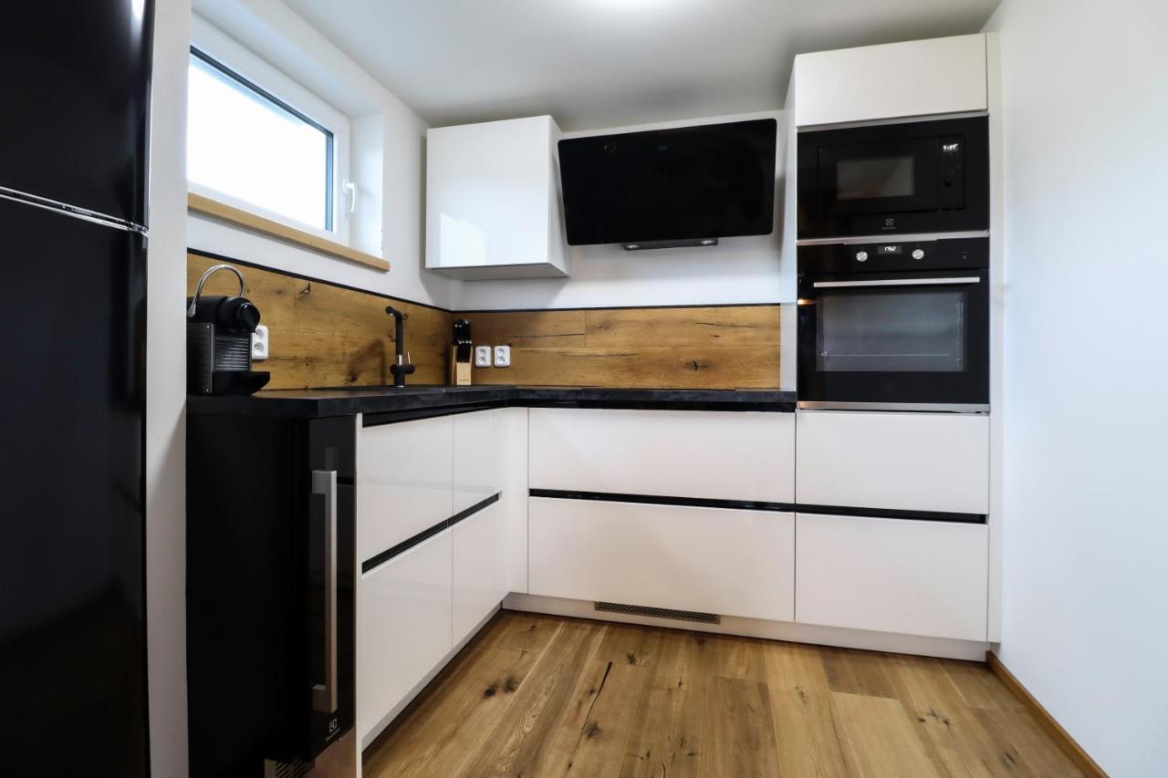 Woodhome - Luxury Mountain Apartment ฮอร์นีมาลาอูปา ภายนอก รูปภาพ